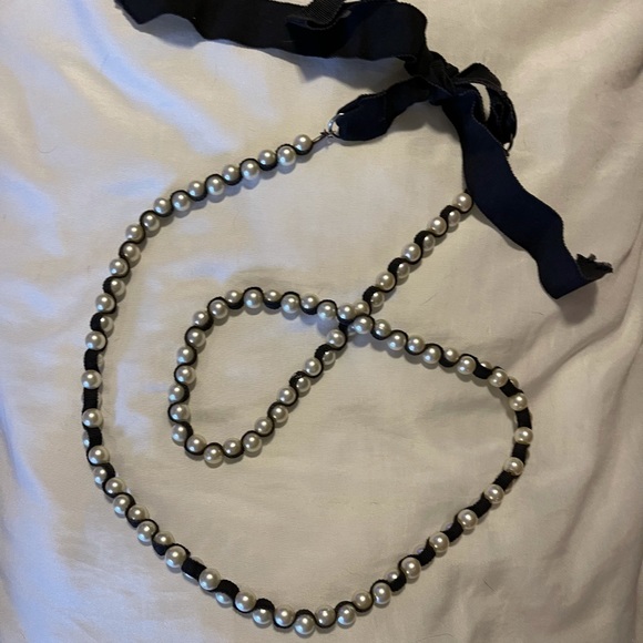 Designer Matching Handbag & Necklace - Picture 2 of 3